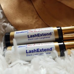 Black SEALED LashExtend Senegene